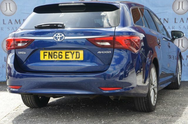 Toyota Avensis Valvematic Active Black #5