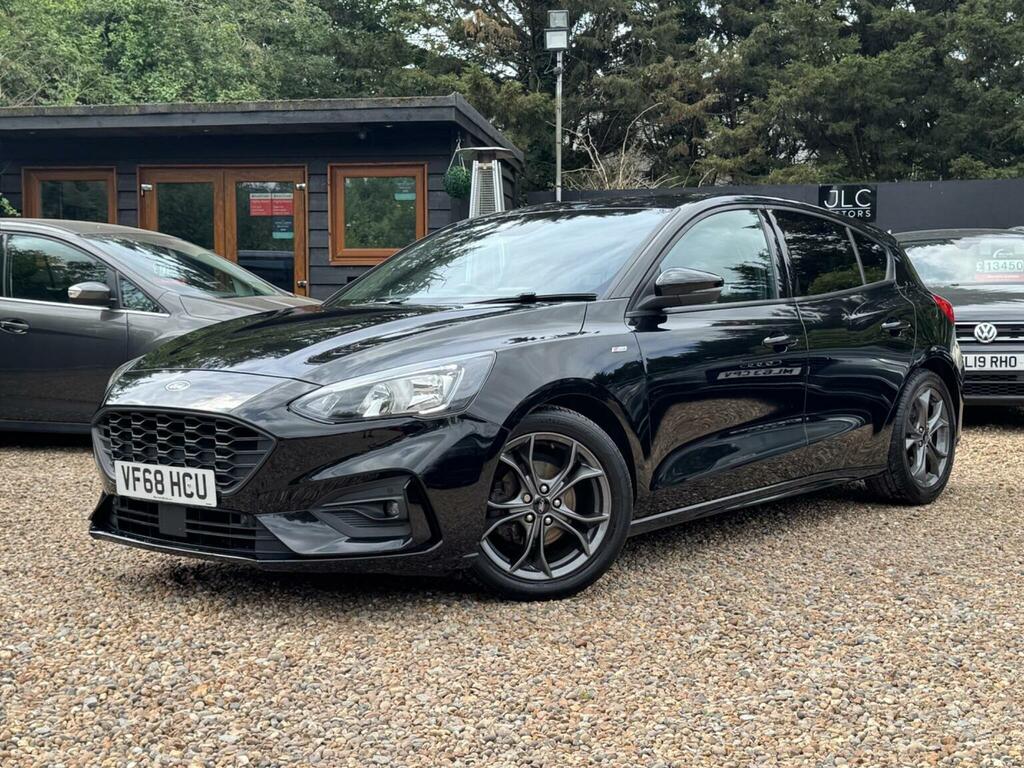 Ford Focus Hatchback 1.0T Ecoboost St-line Euro 6 Ss Black
