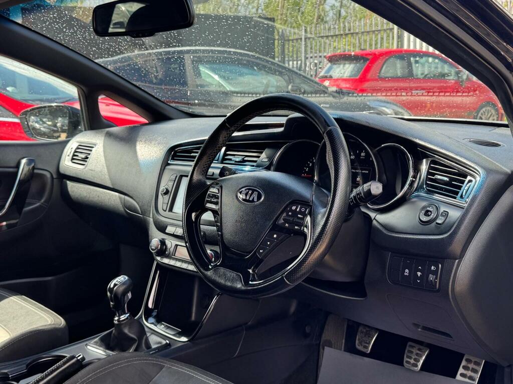 Kia Proceed  Silver #15