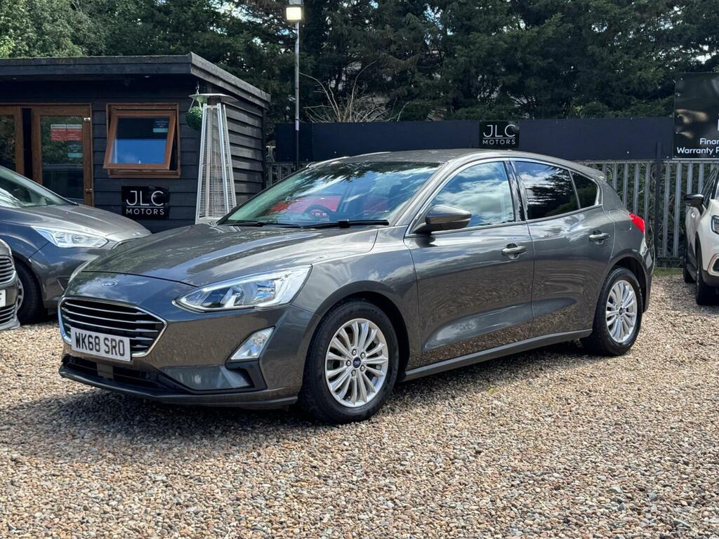 Ford Focus Hatchback 1.0T Ecoboost Titanium Euro 6 Ss WK68SRO Grey #3