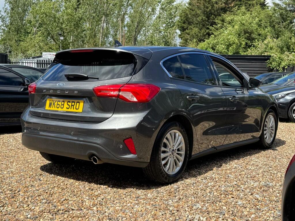 Ford Focus Hatchback 1.0T Ecoboost Titanium Euro 6 Ss WK68SRO Grey #5