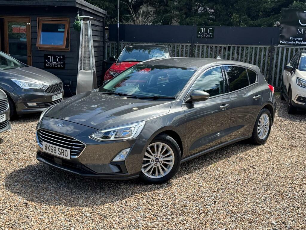 Ford Focus Hatchback 1.0T Ecoboost Titanium Euro 6 Ss WK68SRO Grey #2