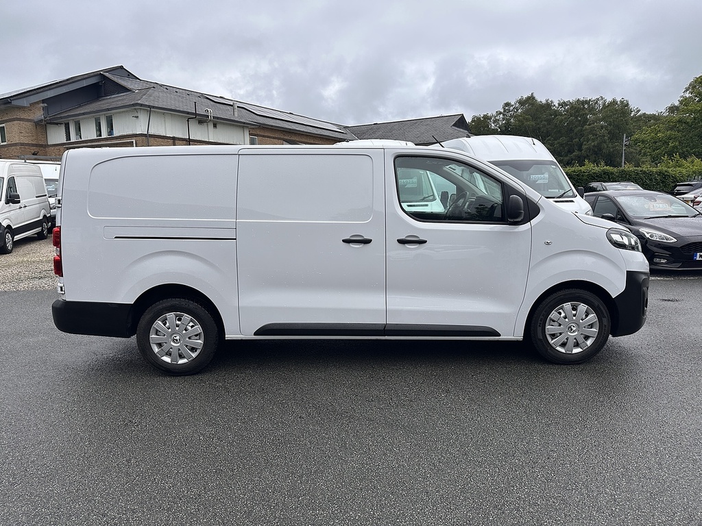 Vauxhall Vivaro Turbo D 3100 Dynamic L2h1 Euro 6 145Ps Ac 2023 U2 KV23VBN White #4