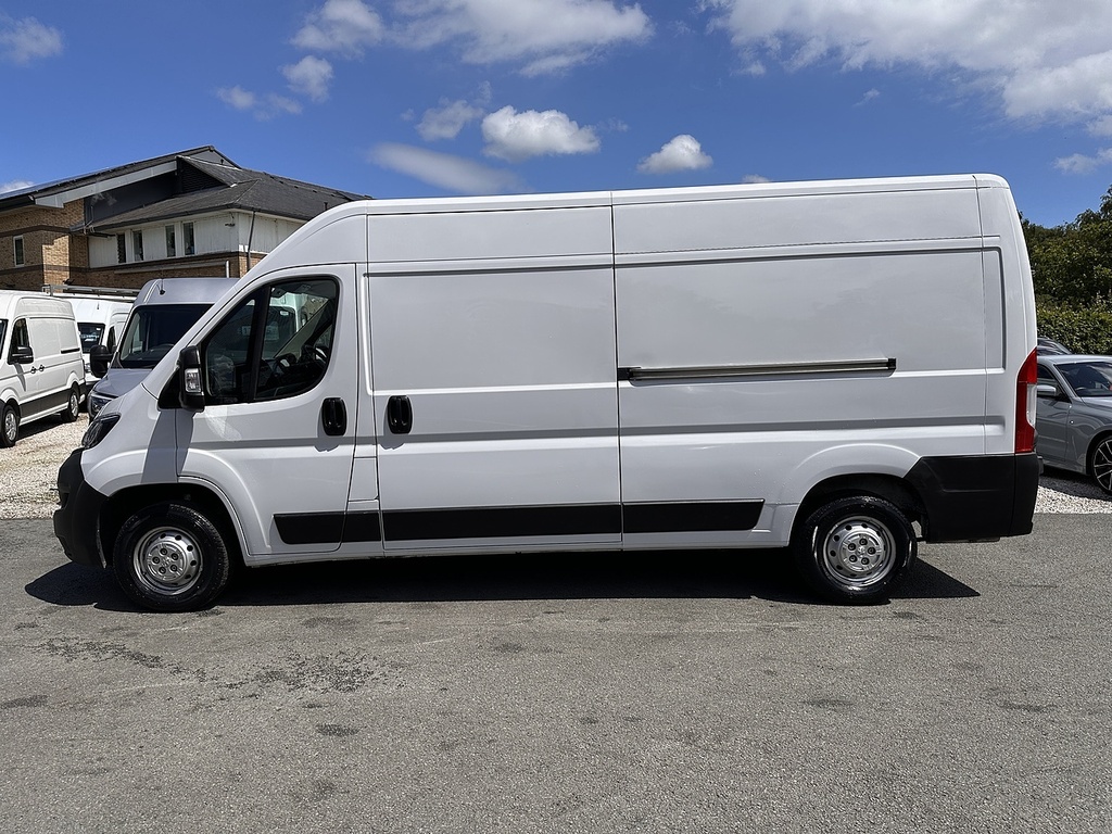 Peugeot Boxer Bluehdi 335 Professional Premium L3h2 Euro 6 140 YK73AGP White #5