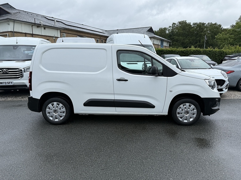 Vauxhall Combo Panel Van 1.3 Cdti 2000 Ecoflex 16V Fwd L1 H1 Ss White #4