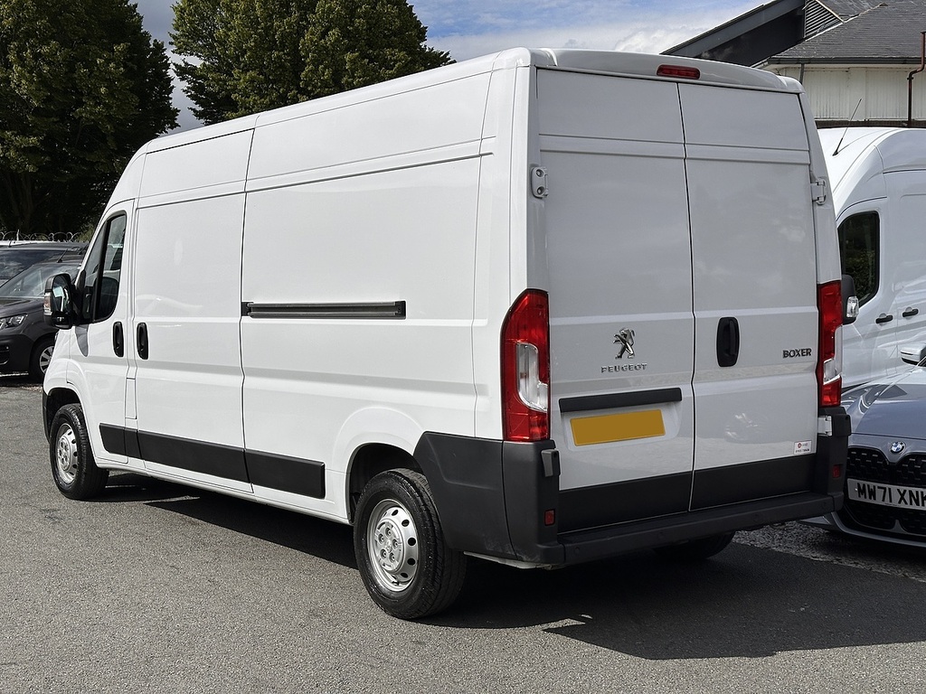 Peugeot Boxer Bluehdi 335 Professional Premium L3h2 Euro 6 140 BT24LVA White #6