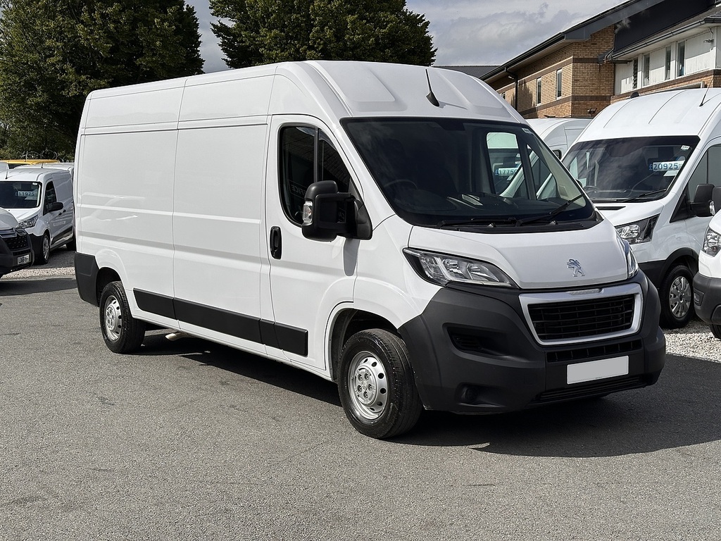 Peugeot Boxer Bluehdi 335 Professional Premium L3h2 Euro 6 140 BT24LVA White #3
