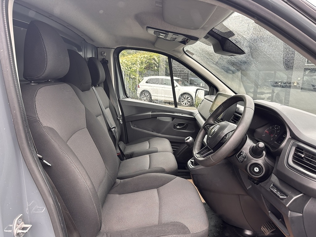 Renault Trafic Dci Blue Sl28 Business L1h1 Euro 6 130Ps Ac 2022 Grey #2