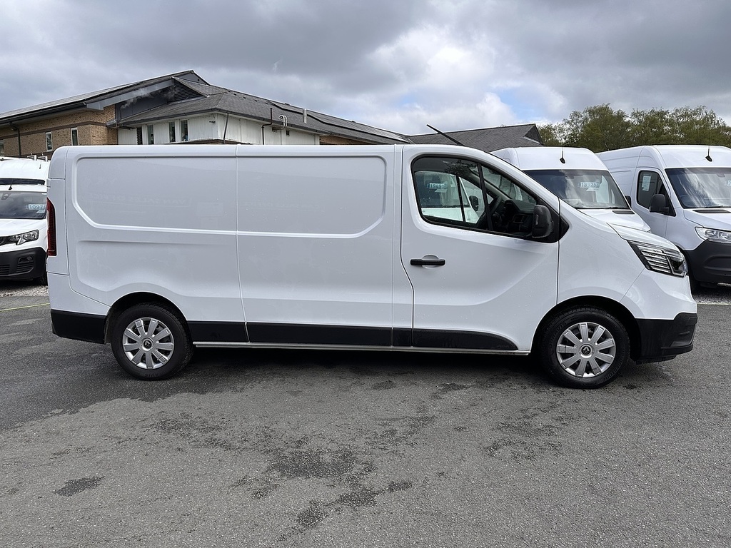 Renault Trafic Dci Blue Ll30 Advance L2h1 Euro 6 Ac 130Ps 2023 U White #4