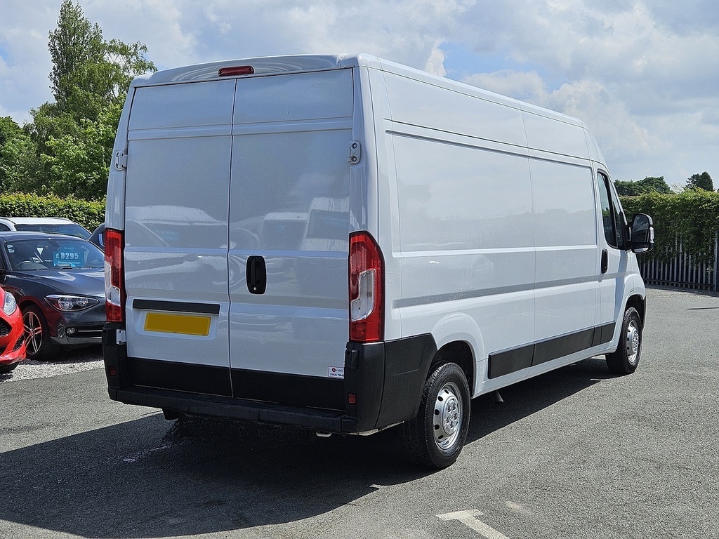 Vauxhall Movano 2.2L Dynamic Grey #7