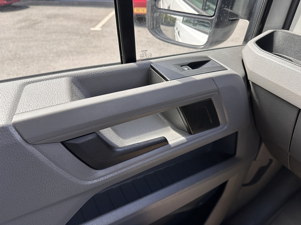 Volkswagen Crafter Cr35 Panel Van Commerce Plus Lwb 140 Ps 2.0 Tdi 6S White #14