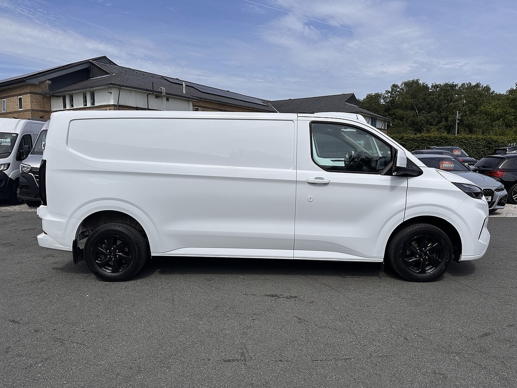 Ford Transit Custom 300 Ecoblue Limited L2h1 Euro 6 136Ps 2024 U2800 DS24OMD White #4