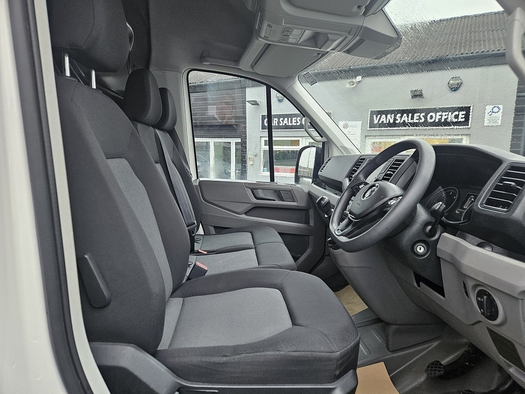 Volkswagen Crafter Tdi Cr35 Bluemotion Tech Trendline L2h2 Euro 6 Ac White #3