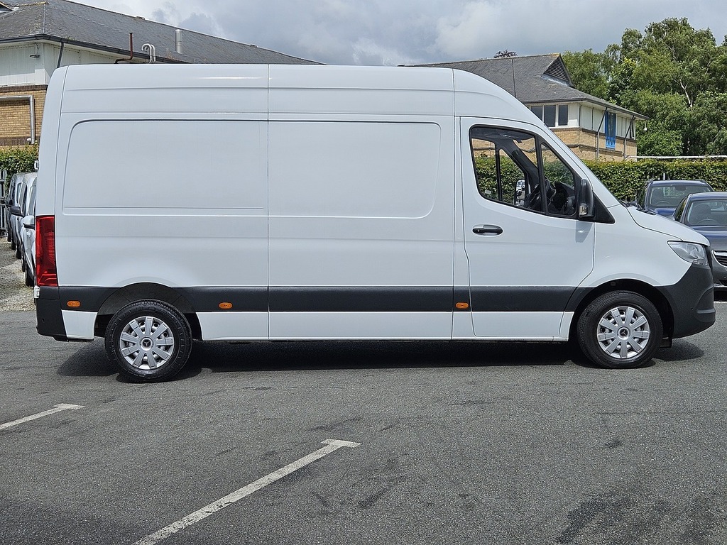 Mercedes-Benz Sprinter 315 Cdi Premium L2h2 Euro 6 150Ps Ac 2022 U2816 White #4