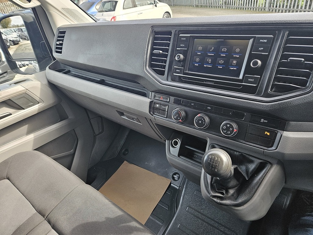 Volkswagen Crafter Cr35 Startline Tdi L2 Trw White #8