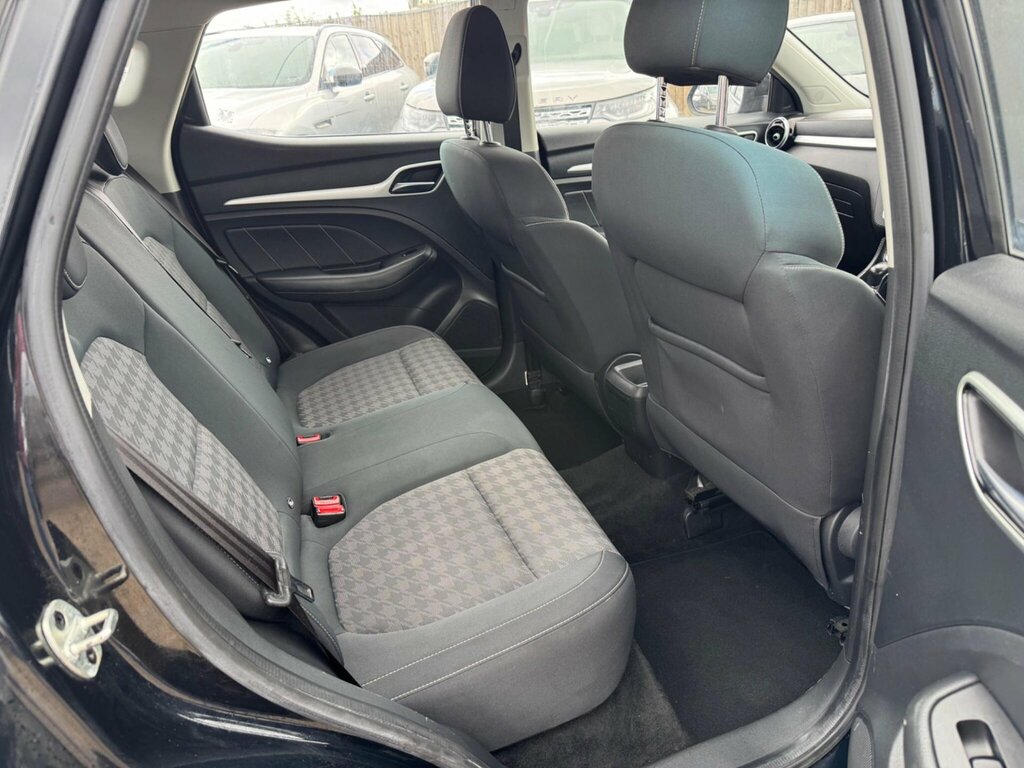 MG ZS Exclusive Vti-tech Silver #14