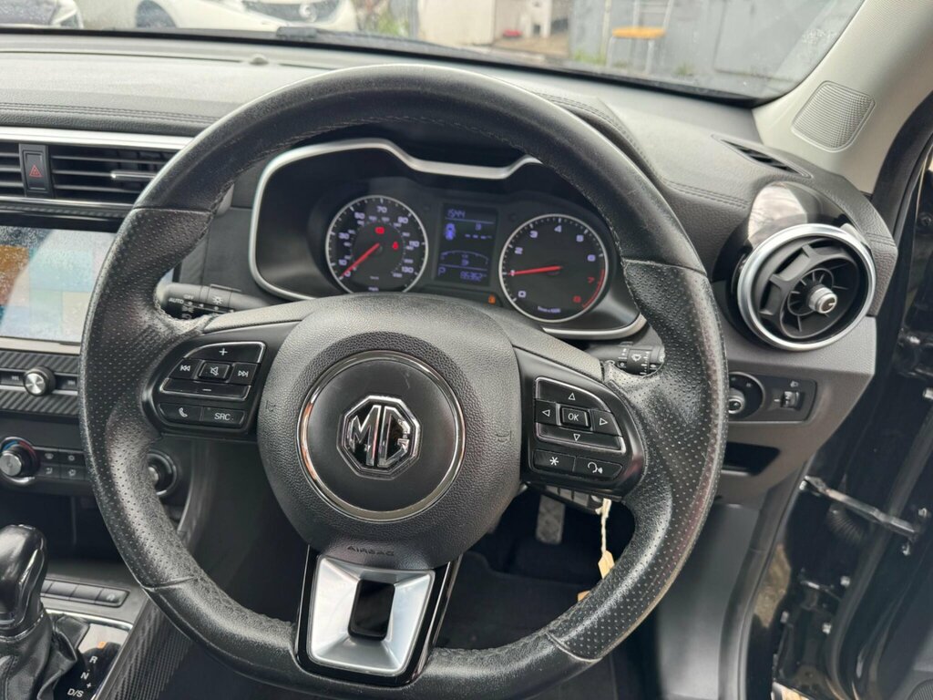 MG ZS Exclusive Vti-tech Silver #22