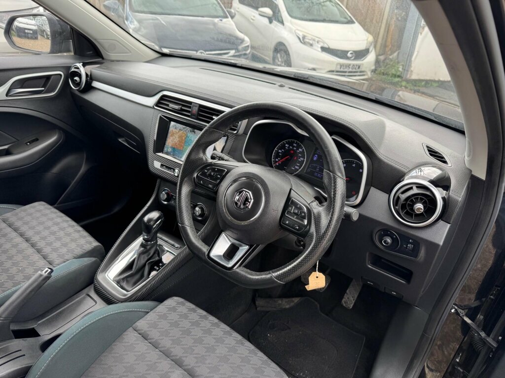 MG ZS Exclusive Vti-tech Silver #17