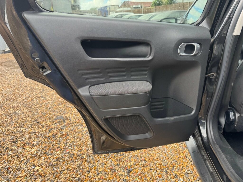 Citroen C4 Cactus 2017 67 Puretech Black #9