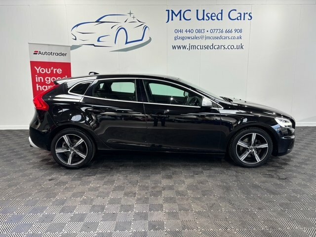 Volvo V40 2.0 T2 R-design Hatchback Euro 6 DA17CWW Black #4