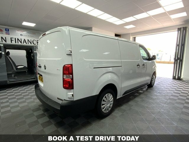 Vauxhall Vivaro 1.5 Turbo D 2900 DS72WLD White #4