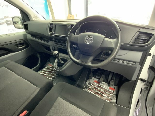 Vauxhall Vivaro 1.5 Turbo D 2900 DS72WLD White #6