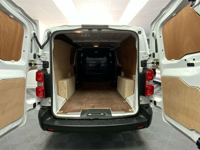 Vauxhall Vivaro 1.5 Turbo D 2900 DS72WLD White #5
