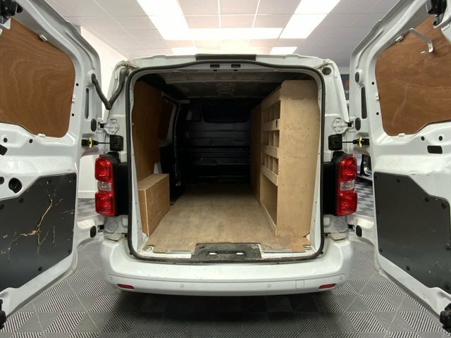 Vauxhall Vivaro 1.5 Turbo D 2700 White #5