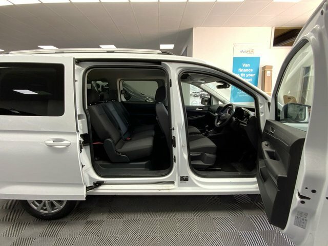 Ford Grand Tourneo Connect 2L Titanium Grey #25