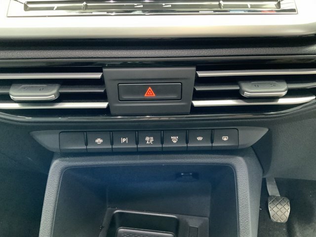 Ford Grand Tourneo Connect 2L Titanium Grey #17