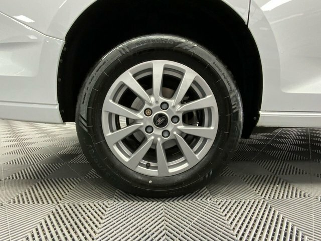 Ford Grand Tourneo Connect 2L Titanium Grey #24