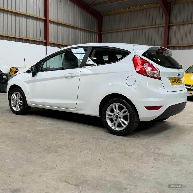 Ford Fiesta 1.25 82 Zetec DY15WOU White #2