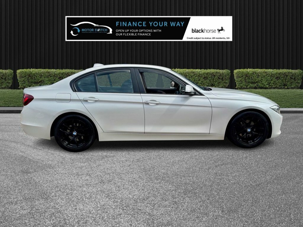 BMW 3 Series 2014 14 318D White #4