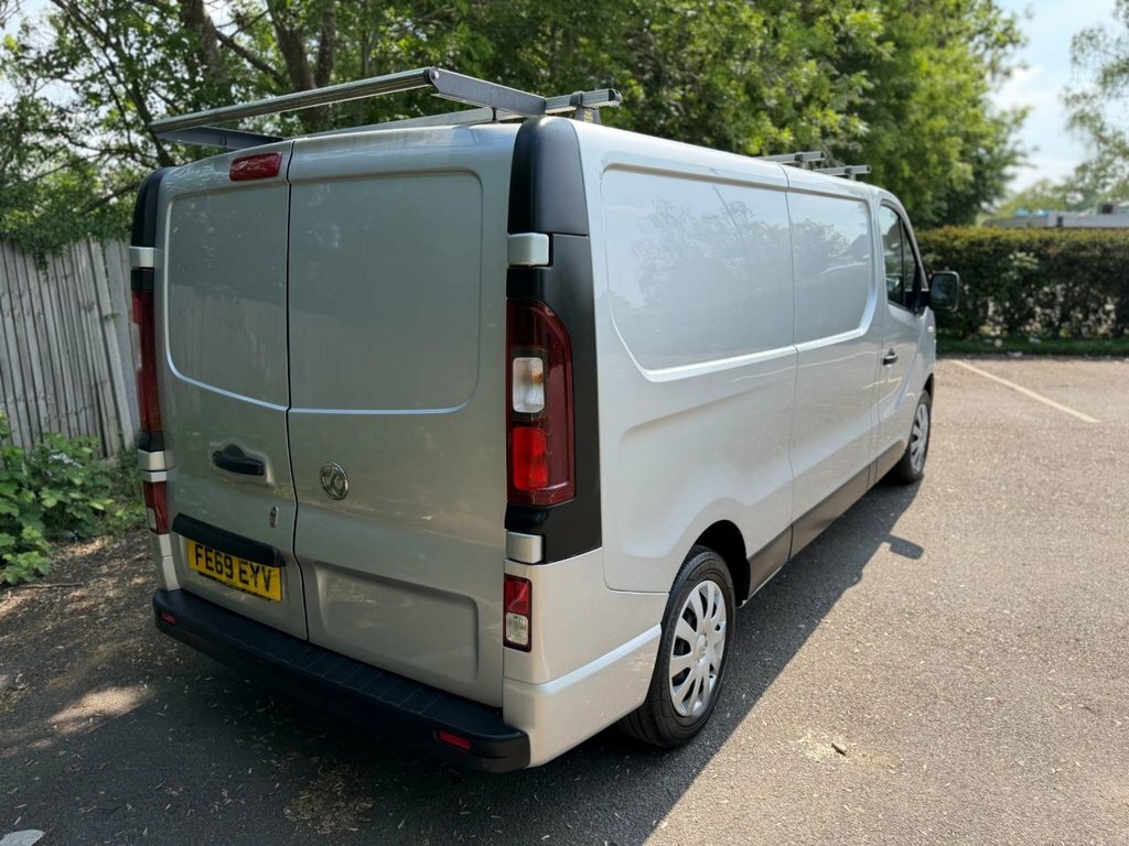 Vauxhall Vivaro 1.6L Sportive FE69EYV Silver #2