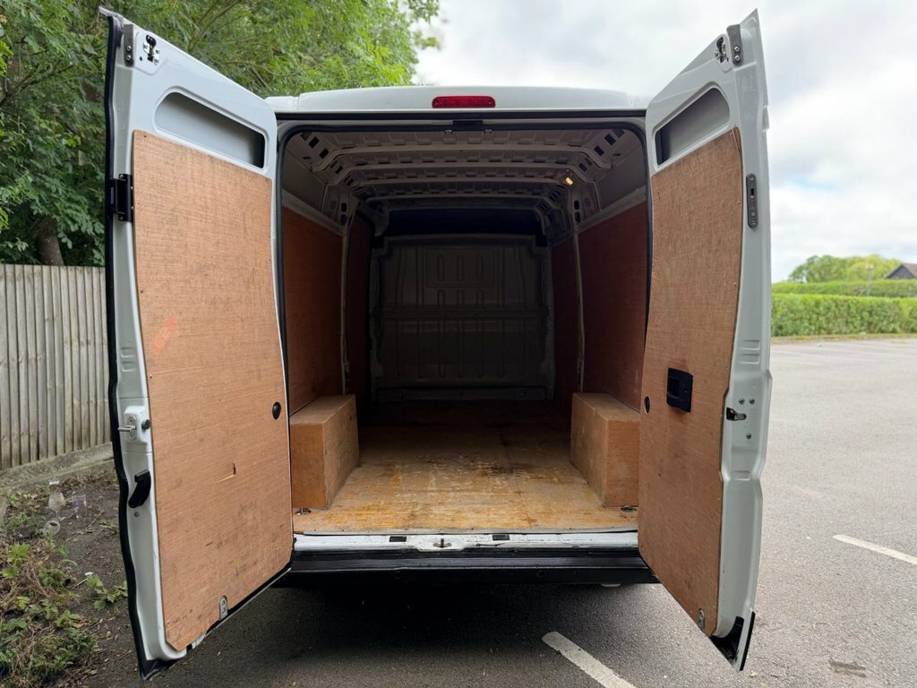 Vauxhall Movano 2.2L Prime VN72YAY White #3