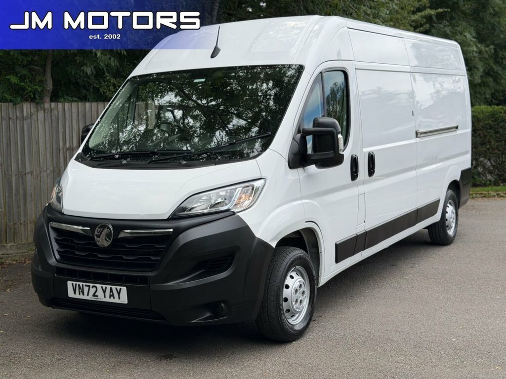 Vauxhall Movano 2.2L Prime White