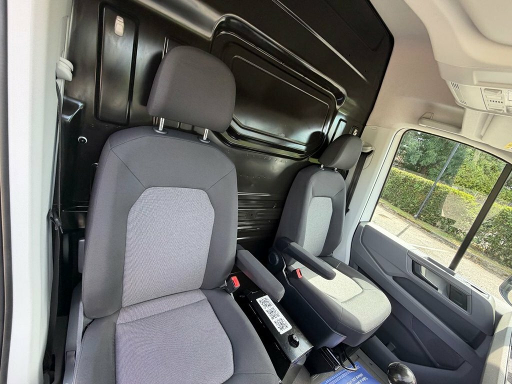 Volkswagen Crafter 2L Trendline YJ19LGL White #4