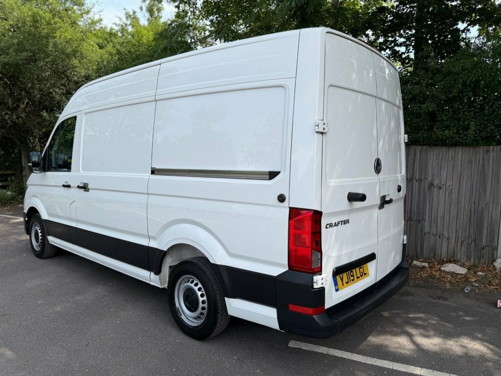 Volkswagen Crafter 2L Trendline YJ19LGL White #2