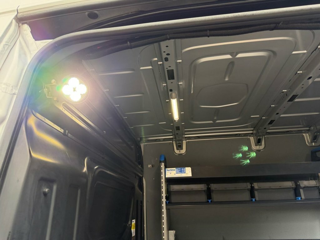 Volkswagen Crafter 2L Trendline FG70ZFV Silver #5
