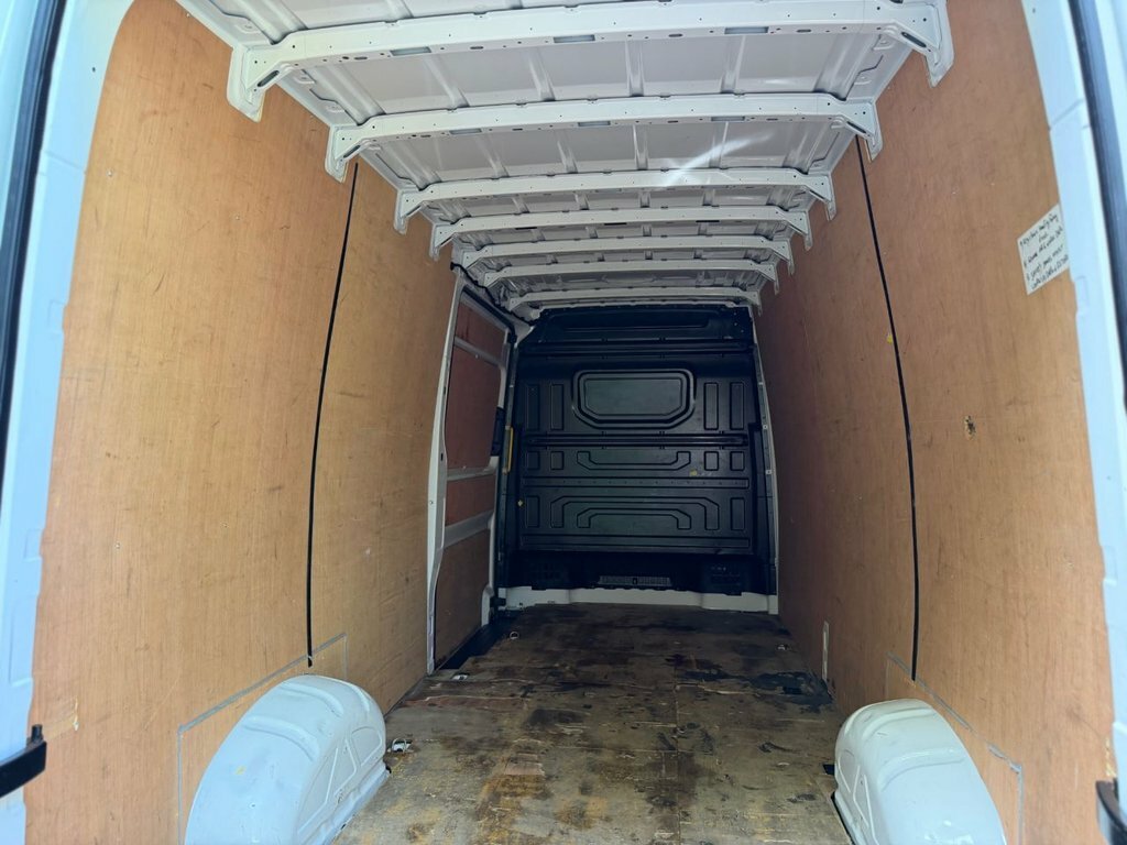 Volkswagen Crafter 2L Startline FD72YNX White #3
