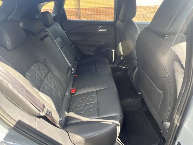 Nissan Qashqai Dig-t Acenta Premium Grey #28