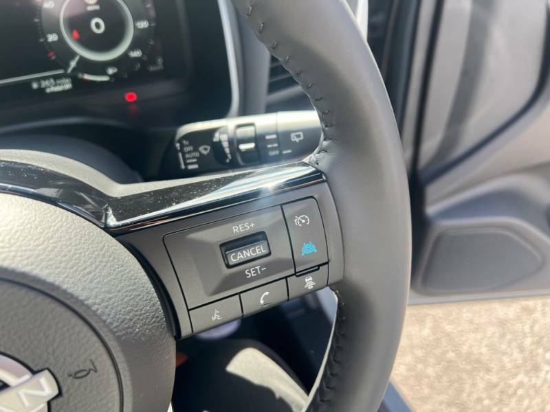 Nissan Qashqai Dig-t Acenta Premium Grey #16