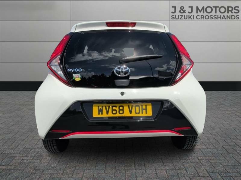 Toyota Aygo 1.0 Vvt-i X-press White #6