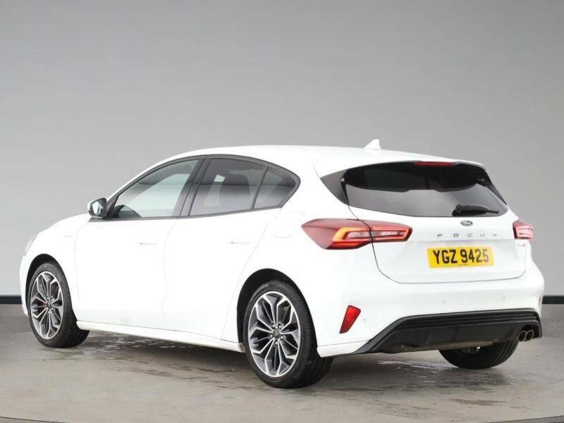 Ford Focus 1.0 Ecoboost Hybrid Mhev 155 St-line Vignale - YGZ9425 White #2