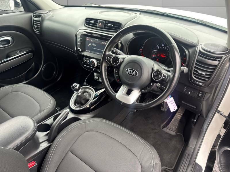 Kia Soul Crdi 2 White #9