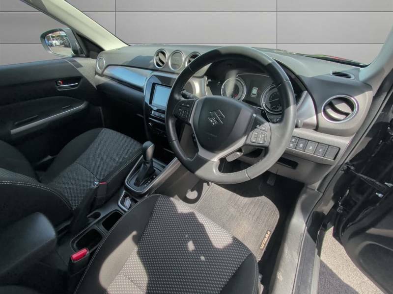 Suzuki Vitara 1.5 Sz5 Suv Red #9