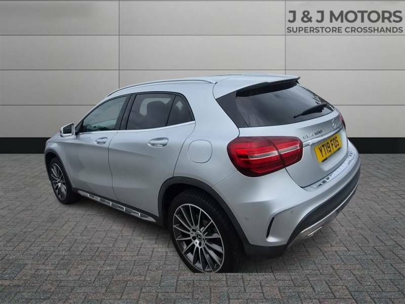 Mercedes-Benz GLA Class Gla 180 Amg Line Edition Silver #5