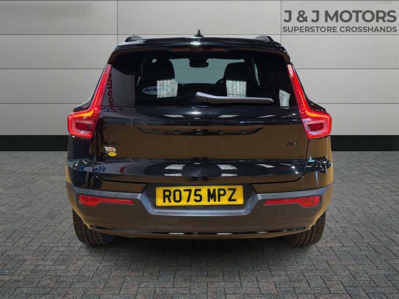 Volvo XC40 2.0 B4p Plus Black Edition Black #5