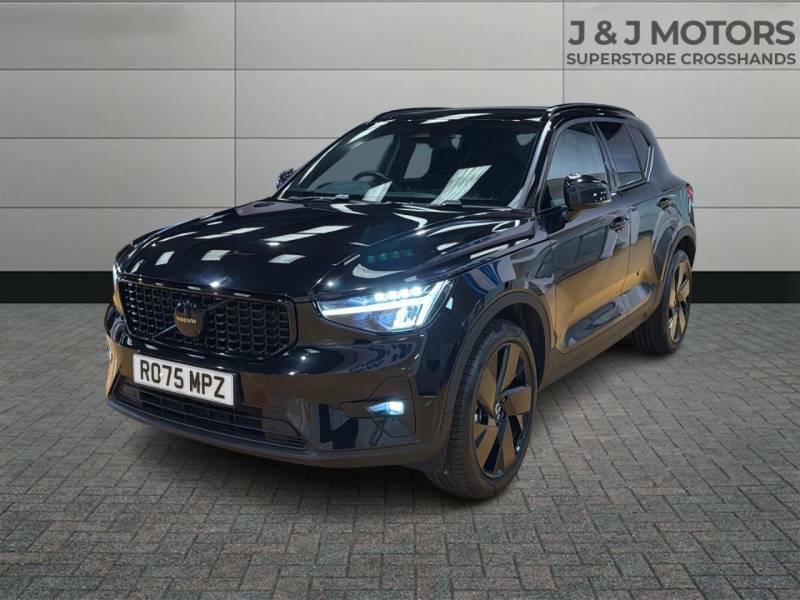 Volvo XC40 2.0 B4p Plus Black Edition Black #3
