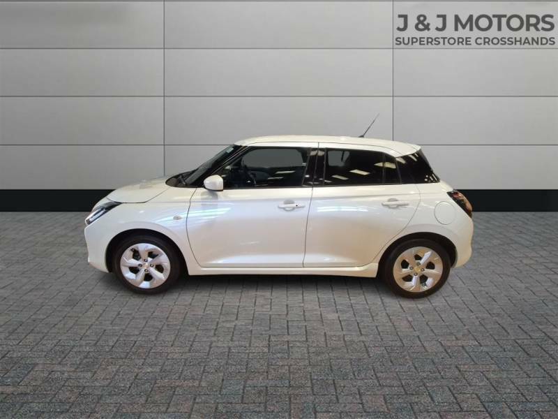 Suzuki Swift 1.2 Mild Hybrid Motion White #4